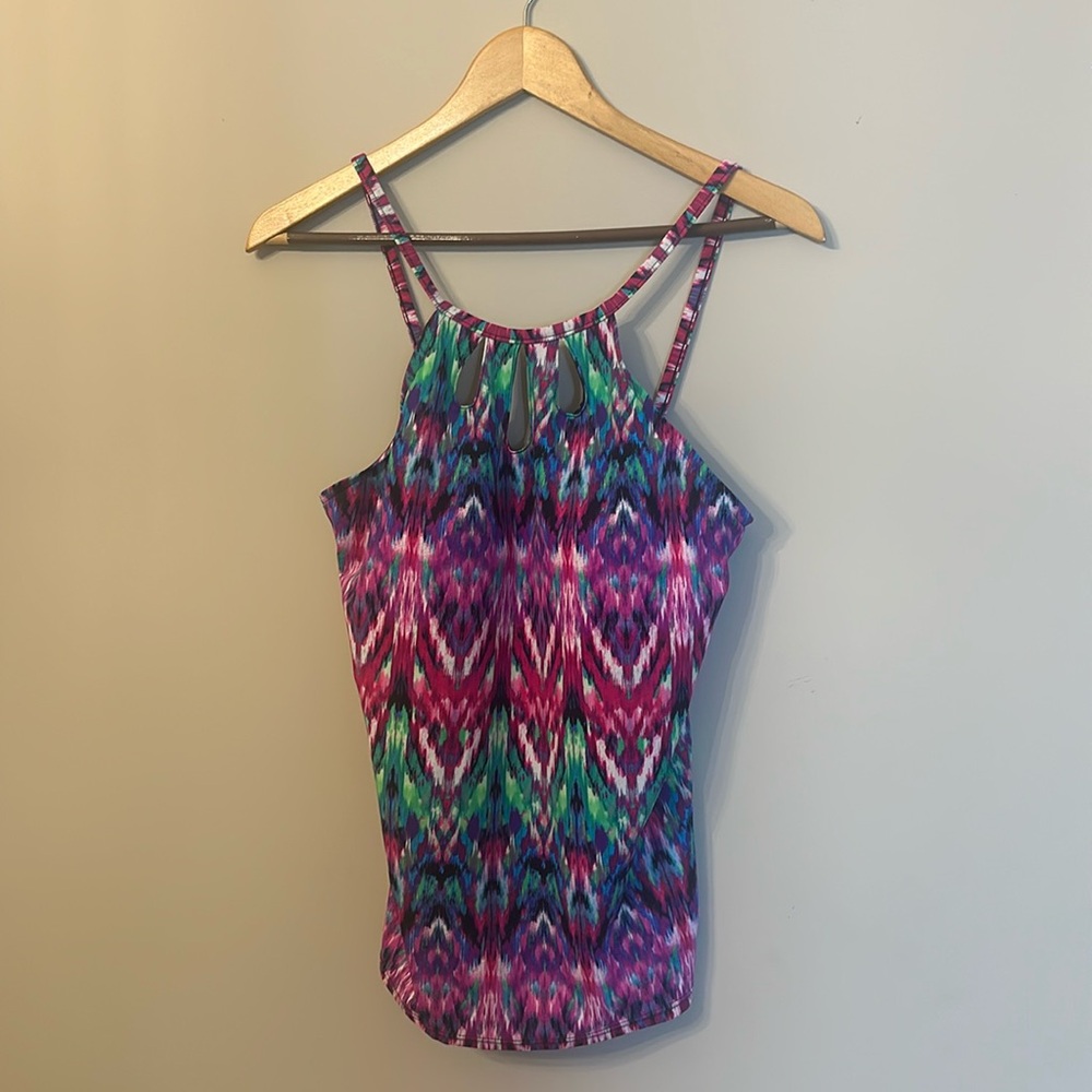 Jamaica Bay swimsuit top. Size 14. Built in cups. $15